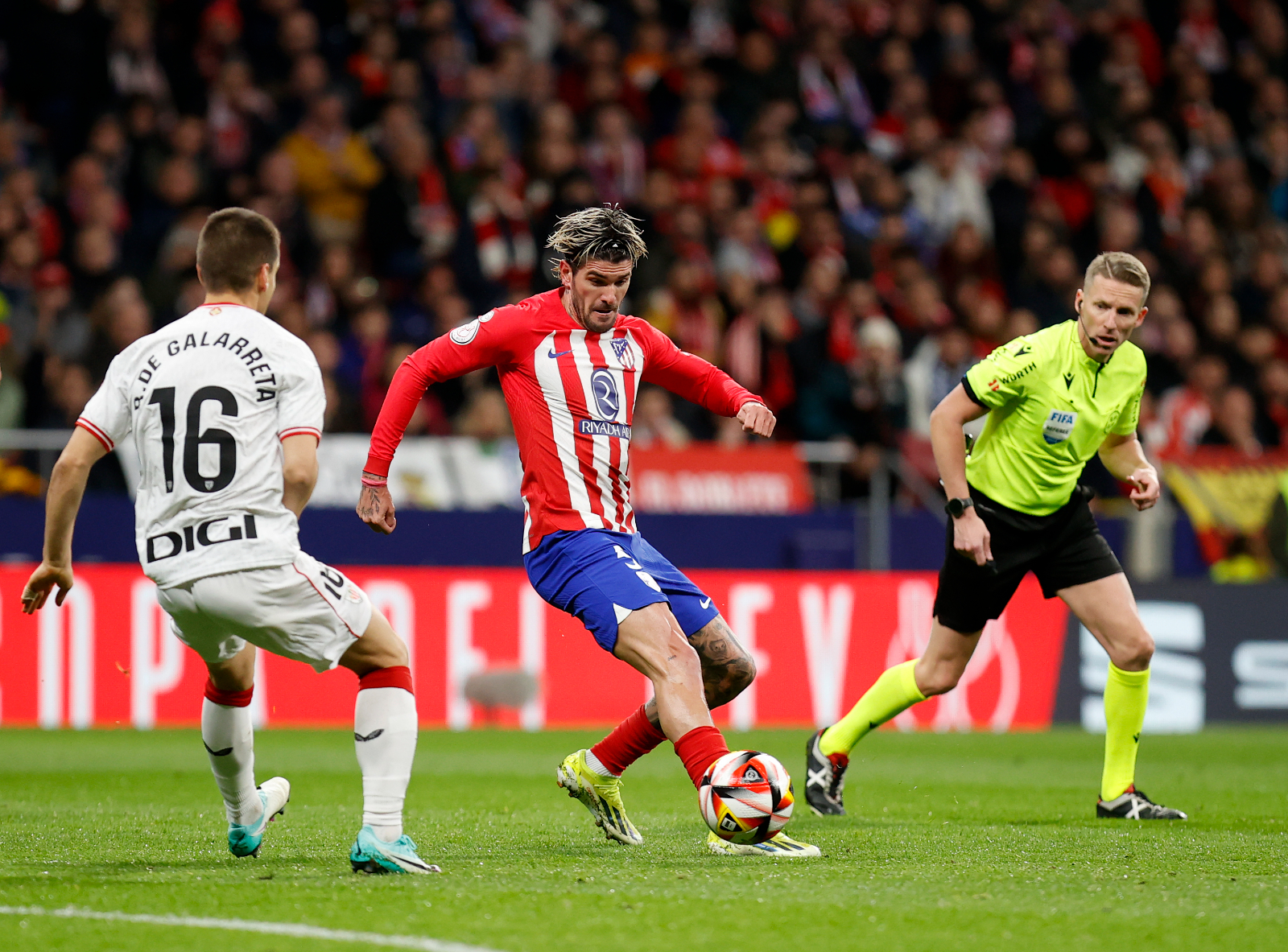 El Athletic acaba con el idilio del Atleti y el Metropolitano para sacar ventaja en las semis de Copa del Rey (0-1)