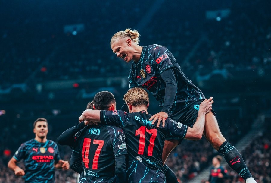 El Manchester City cumple en Copenhague y empieza a mirar a cuartos (1-3)