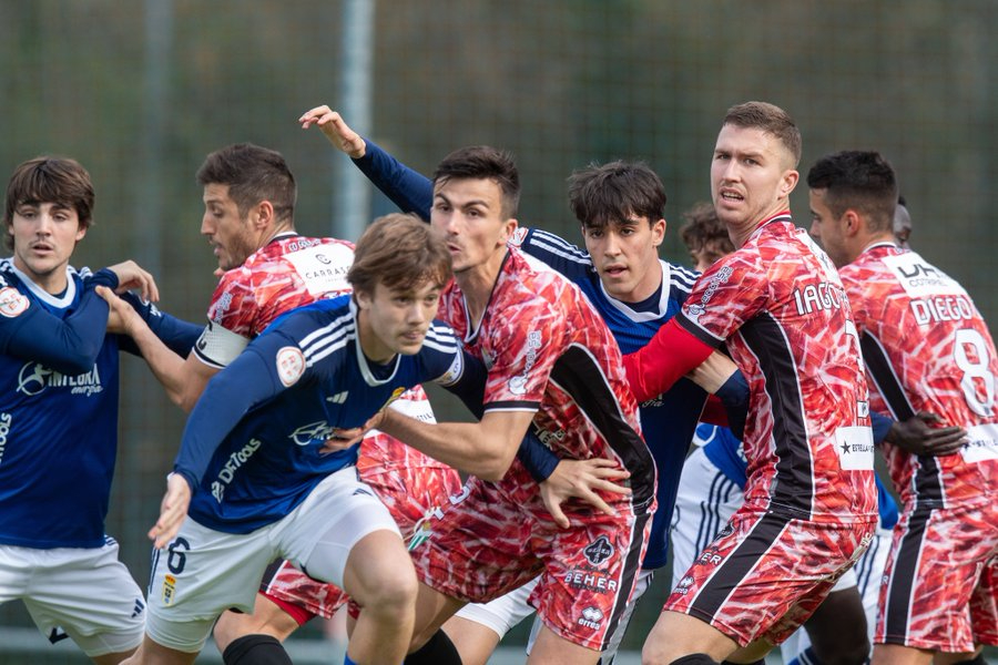 El CD Guijuelo no puede con un Oviedo Vetusta en descenso y sale del playoff (1-0)