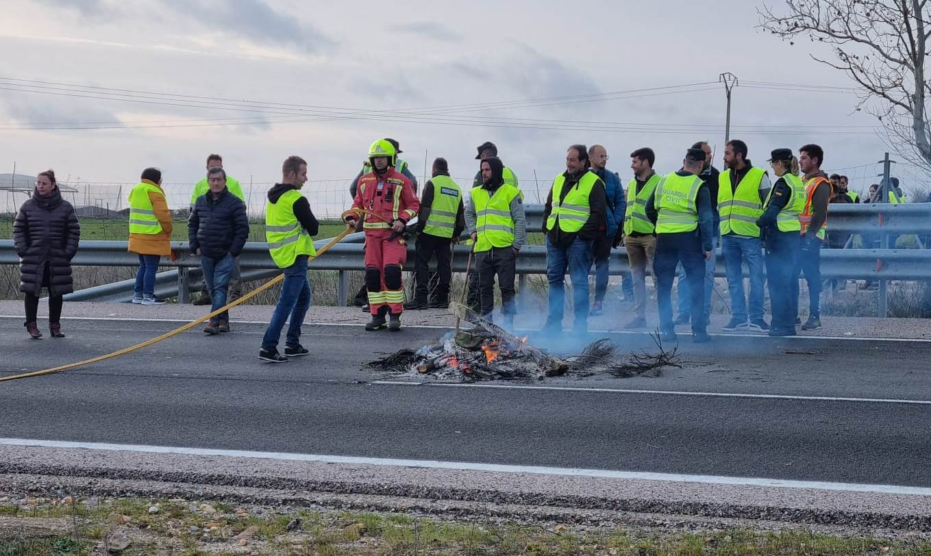Cortadas unas dos horas la A-62 y la N-620 en la zona de la 1ª entrada a Ciudad Rodrigo