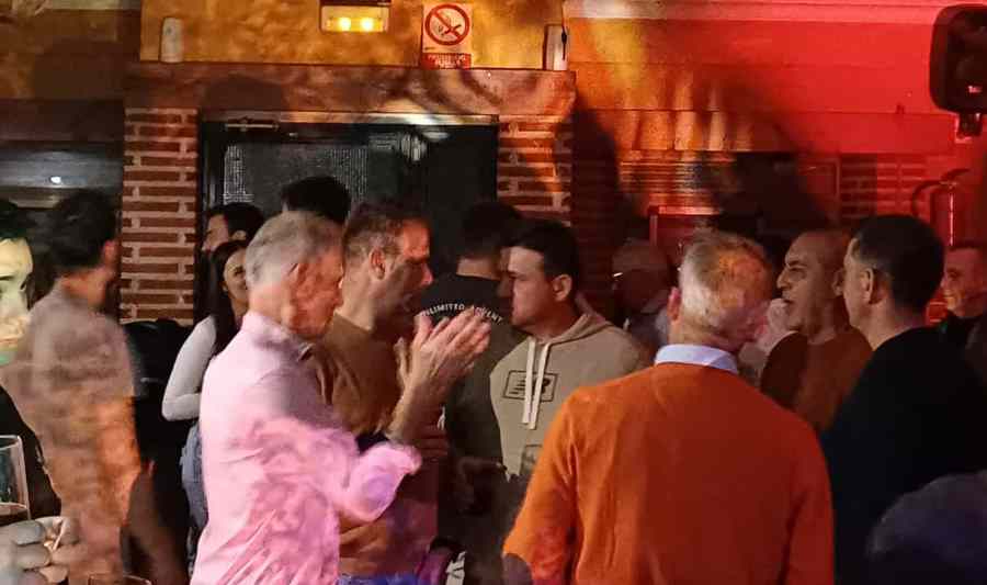 Hombres de varias localidades celebran los Águedos en El Sahúgo