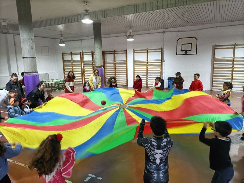Gran fiesta de Carnaval en el colegio Antonio Machado de Salamanca