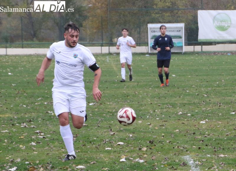 Derrota marcada por las lesiones en Carbajosa (3-0)