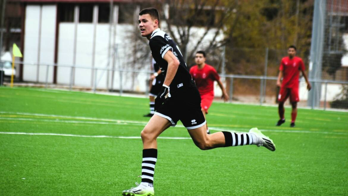 El canterano Mario Bustos, de Unionistas, traspasado al Villarreal