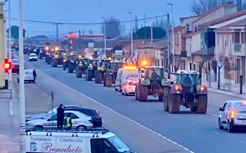 Ayuntamientos y empresas muestran su total apoyo a las protestas de agricultores y ganaderos 