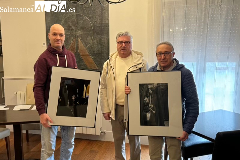 La fotografía ‘Guía’ de Miguel Ángel Martín anunciará la Semana Santa 2024 en Peñaranda 