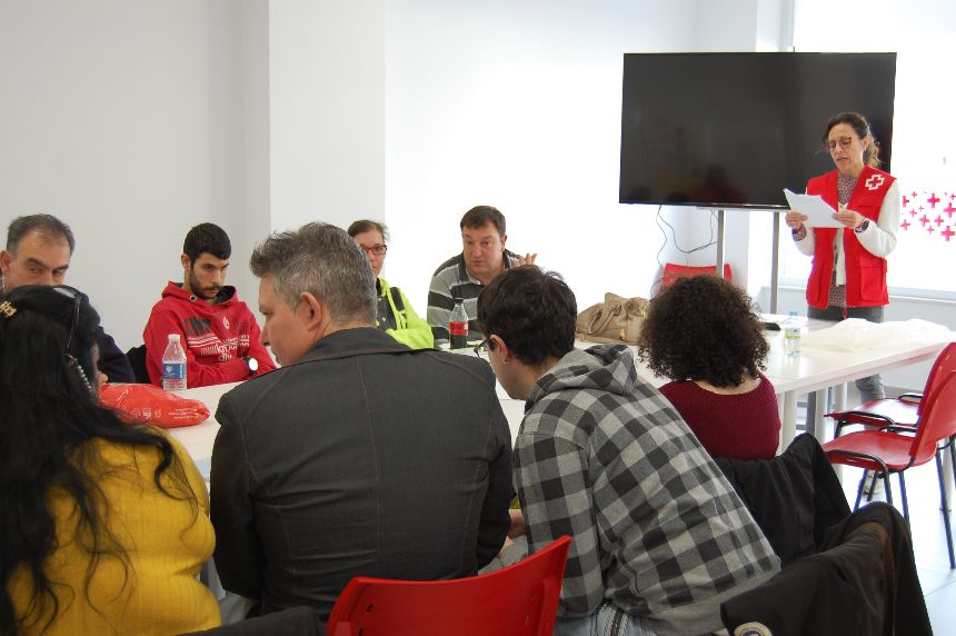 Cruz Roja desarrolla un curso de cualificación profesional de asistente personal