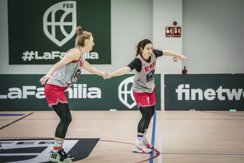 Cinco jugadoras del Avenida cambian esta semana al modo preolímpico