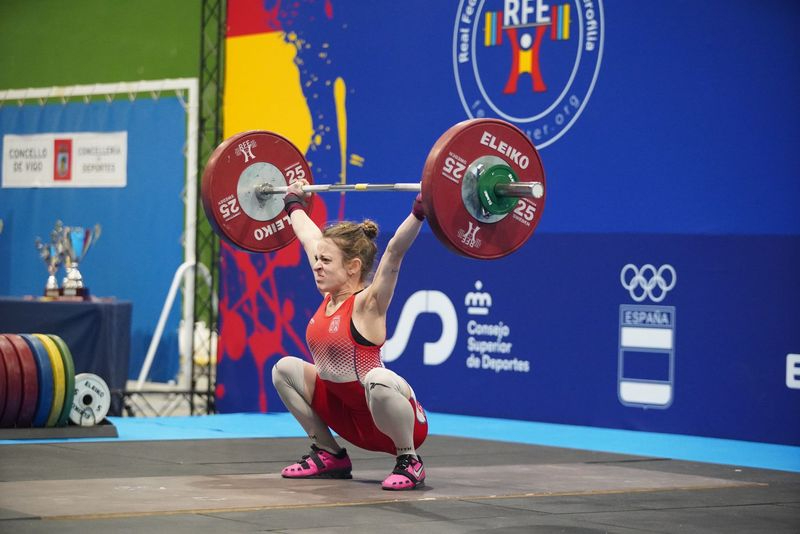 La salmantina Marta García sigue creciendo: dos medallas en el Europeo Absoluto de Halterofilia