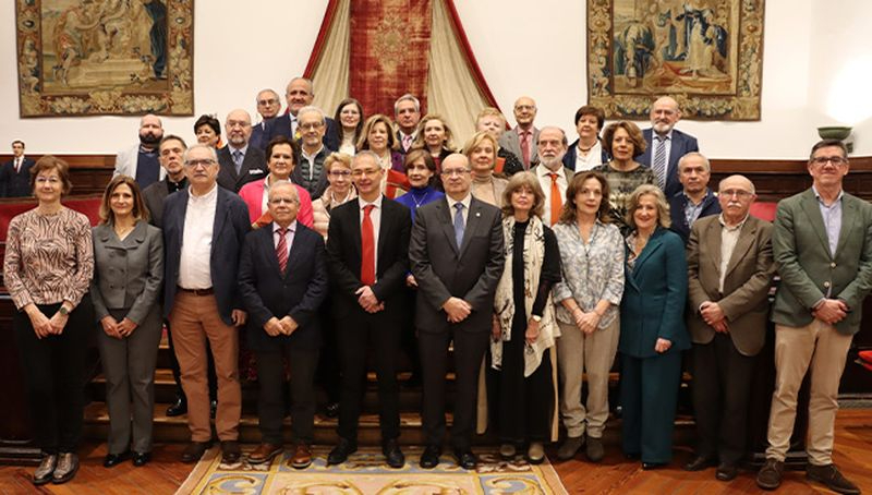 La Universidad de Salamanca homenajea al personal docente e investigador que se jubila este curso