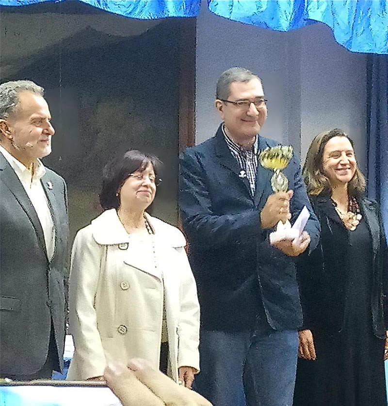 El escritor afincado en Béjar Iván Parro recibe un premio literario en Valencia