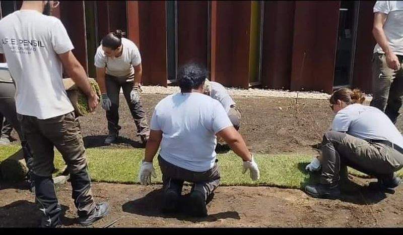 Dos programas de empleo permitirán la formación de 16 alumnos en albañilería y pintura