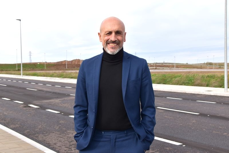 Pablo Hoya, gerente de Zaldesa: La plataforma intermodal permitirá la entrada directa de trenes de hasta 750 metros