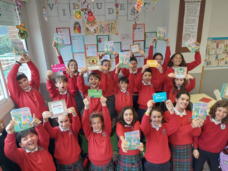 Más de 400 escolares de Salamanca crean el Inclusionario, un diccionario inclusivo