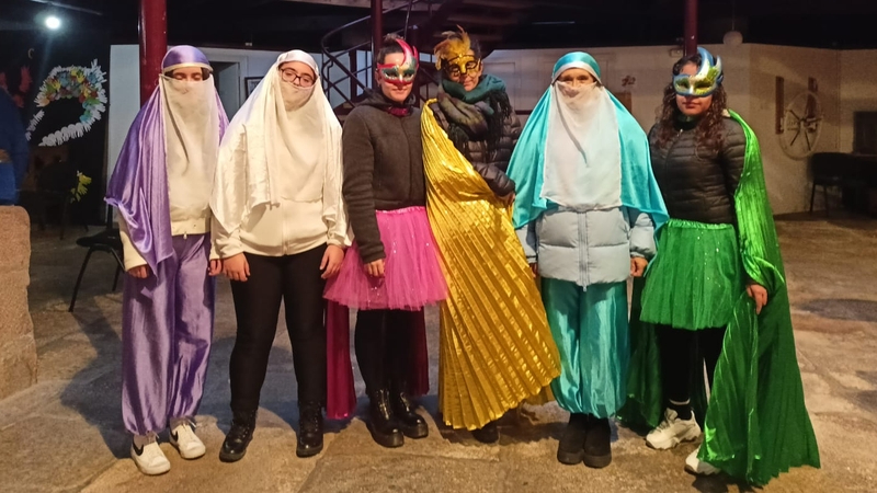 La Asociación Cultural La Alhóndiga organiza las fiestas de Carnaval en San Felices de los Gallegos