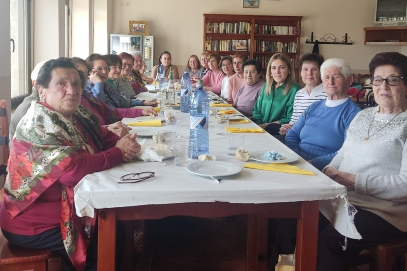 Las mujeres de Cerralbo celebran Santa Águeda con una buena mesa