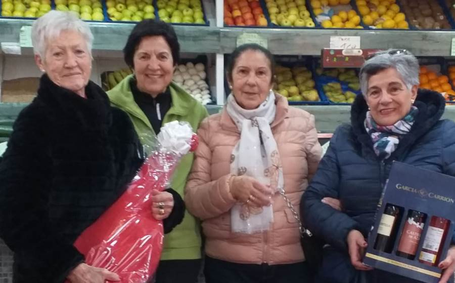 Las Águedas del Mercado de Abastos entregan los premios rifados el domingo