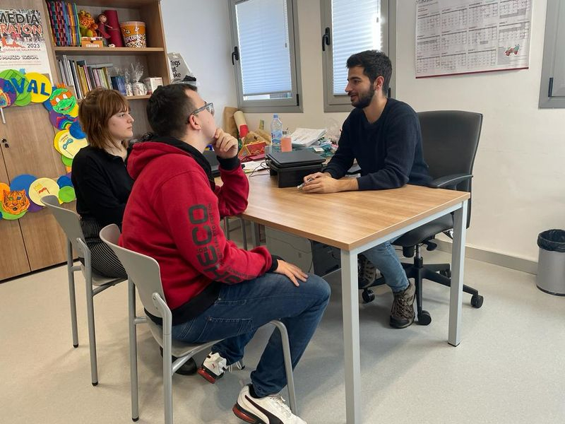 La Asociación Síndrome de Asperger-TEA, un apoyo para usuarios y familias: Nosotros únicamente vemos la punta del iceberg