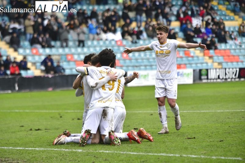 El Salamanca UDS le da un repaso al Bembibre y amenaza con pegarle un susto al Ávila la próxima semana (3-0)