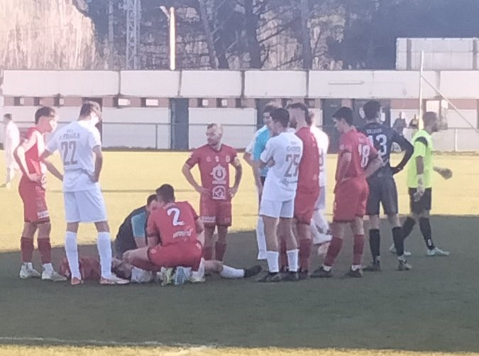 Un jugador del Ribert, trasladado al Hospital Río Hortega de Valladolid por un golpe durante un partido
