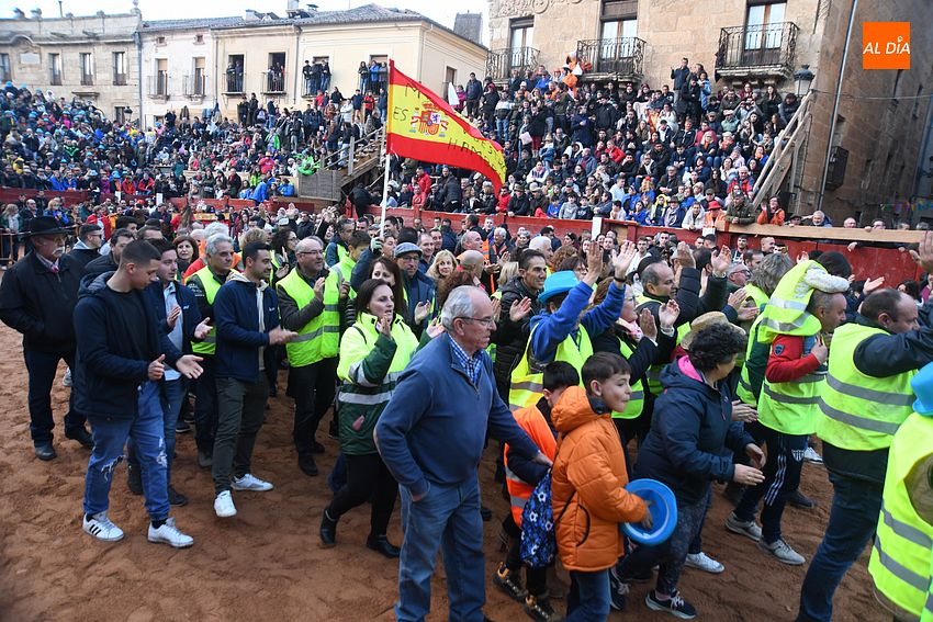El Obispo transmite su apoyo público a agricultores y ganaderos ante su grito desesperado