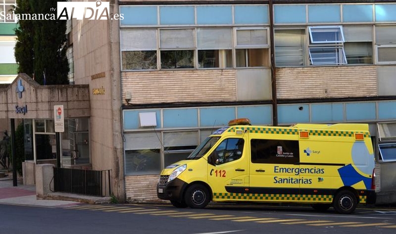 Herido el conductor de una furgoneta tras volcar en la A-66, a la altura de Béjar