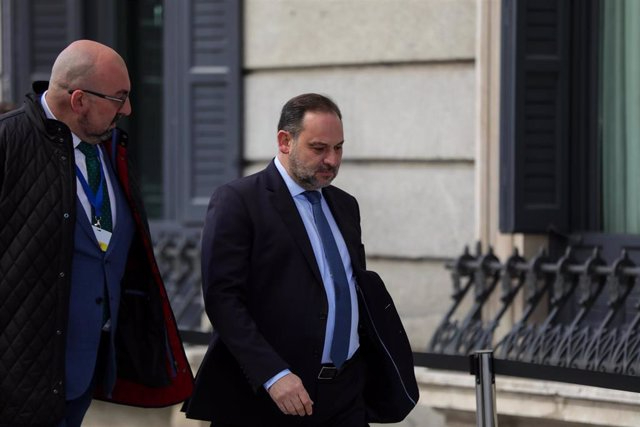 Investigados por una trama de mordidas de 53 millones un asesor de Ábalos y el presidente del Zamora CF