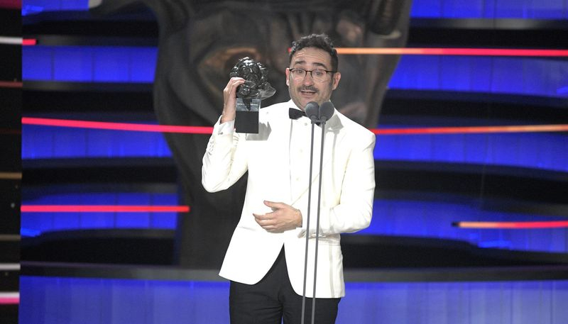 La sociedad de la nieve arrasa en los Goya y roza la cima del récord con 12 premios