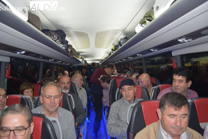 Agricultores de Peñaranda y Las Villas ponen rumbo a la gran manifestación de Madrid