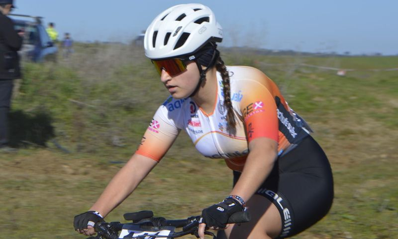 Ciclistas salmantinos se lucen en Valencia y en Gallegos de Argañan