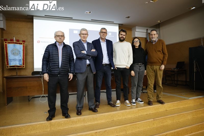 Interesante debate en Salamanca sobre el papel de la educación para la sociedad del futuro