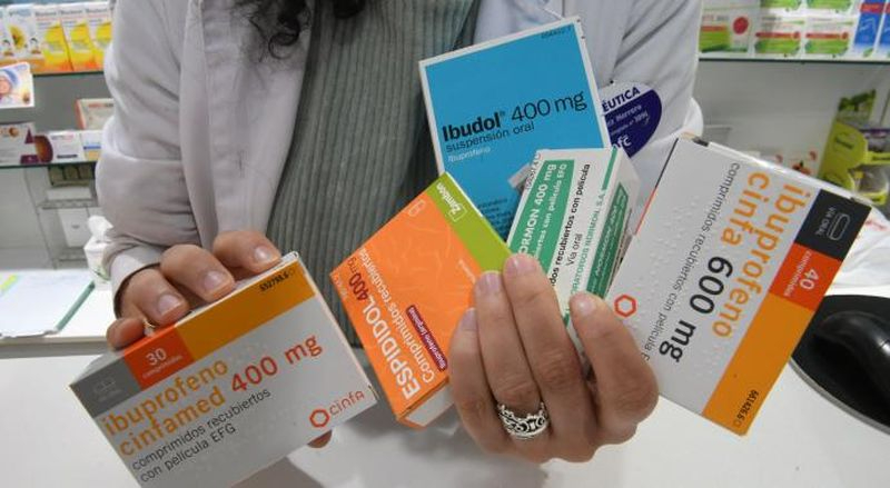 OCU urge a la AEMPS a investigar aumento de efectos adversos asociados al ibuprofeno