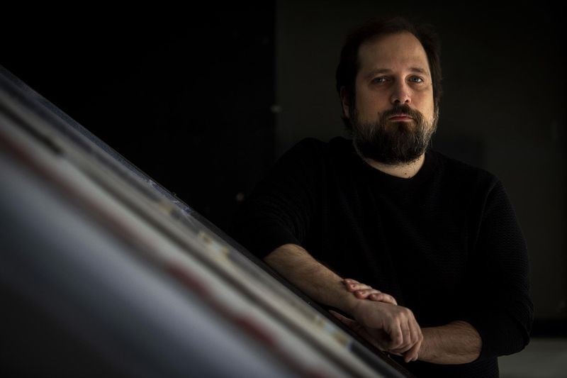 Otras tres mujeres acusan al cineasta Carlos Vermut de violencia sexual