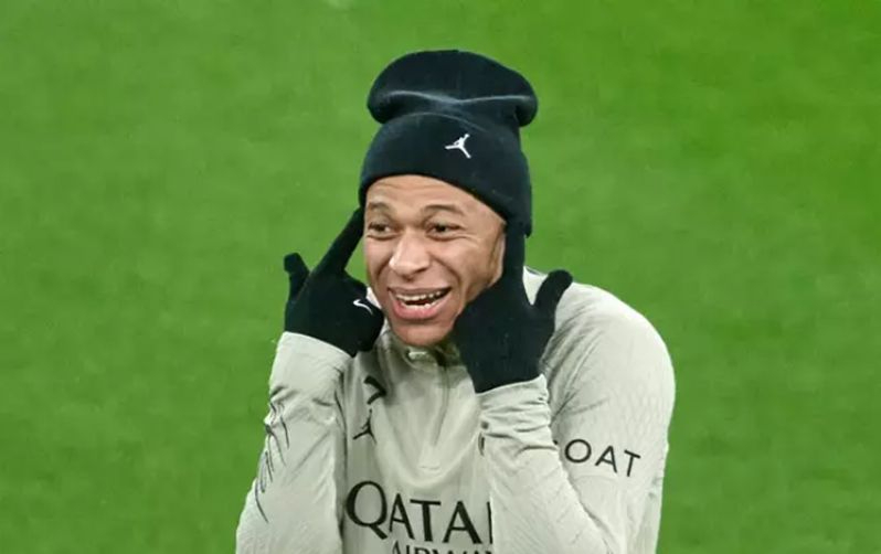 Mbappé comunica al PSG que saldrá del club este verano