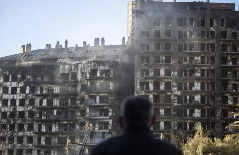 Daniel, un salmantino que vive en Valencia, sobre el incendio: Se respira mucho dolor, ha sido una tragedia muy grande 