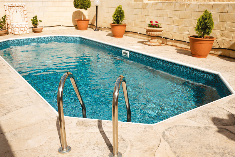 Descubre qué son las mantas térmicas y cuándo  utilizarlas en tu piscina