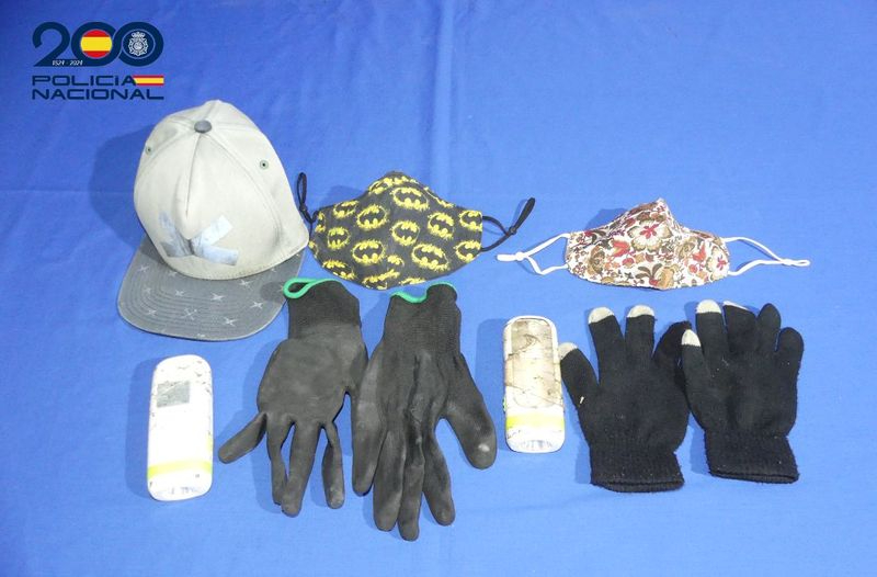 La Policía pilla in fraganti a dos hombres robando en un Punto Limpio de Salamanca