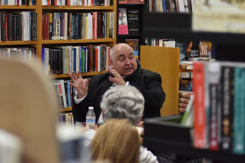 José Ignacio García y sus 26 soldaditos de plomo, un libro de crítica literaria para animar a la lectura en la librería Víctor Jara