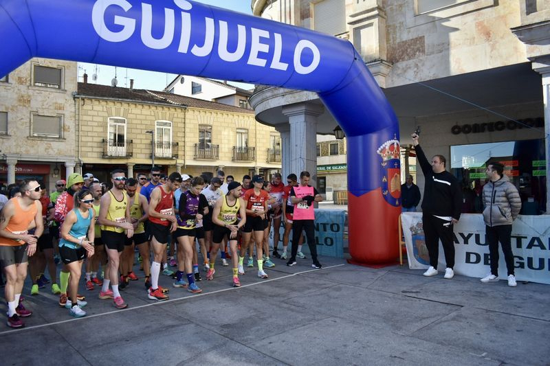 Javier Alves y Gema Martín se proclaman ganadores de la IX Media Maratón de Guijuelo 