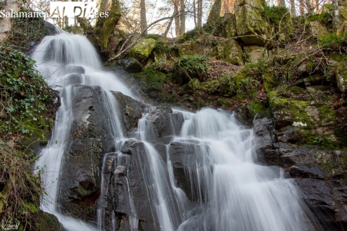 El espectacular salto de agua de 12 metros que te espera en la Sierra de Candelario