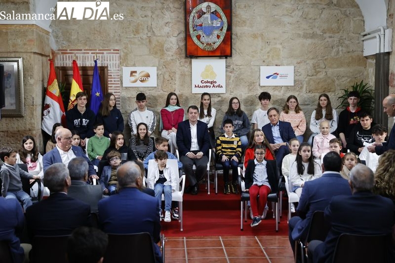 Gran celebración por el 50 aniversario del Colegio Maestro Ávila 