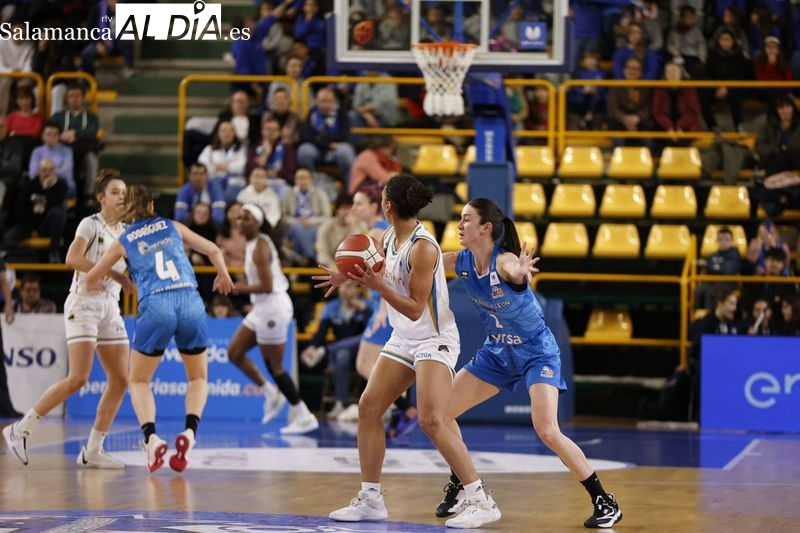 El Perfumerías Avenida sigue la estela del líder Valencia Basket