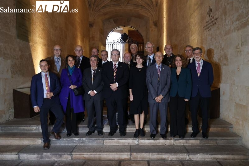 La doctora María Isidoro ingresa en la Real Academia de Medicina de Salamanca