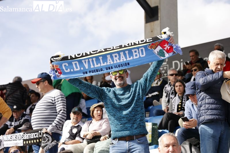 Los aficionados de Unionistas aprovechan el buen tiempo y no fallan a su cita con el Reina Sofía