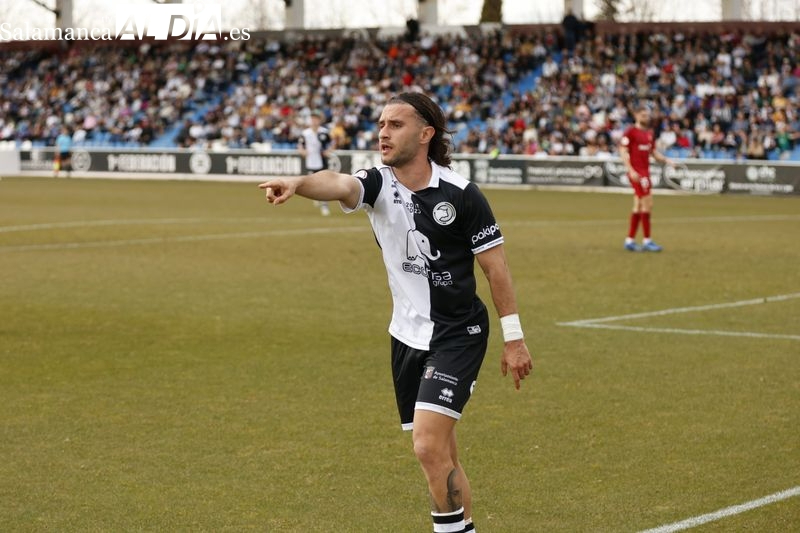 Losada y el debate en la portería de Unionistas: El míster decide, pero los dos merecen jugar por el trabajo que hacen