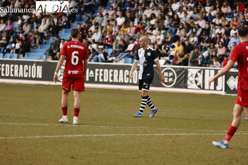 El mal momento de Unionistas le deja en tierra de nadie: el playoff, imposible; la Copa, factible y el descenso sigue lejos
