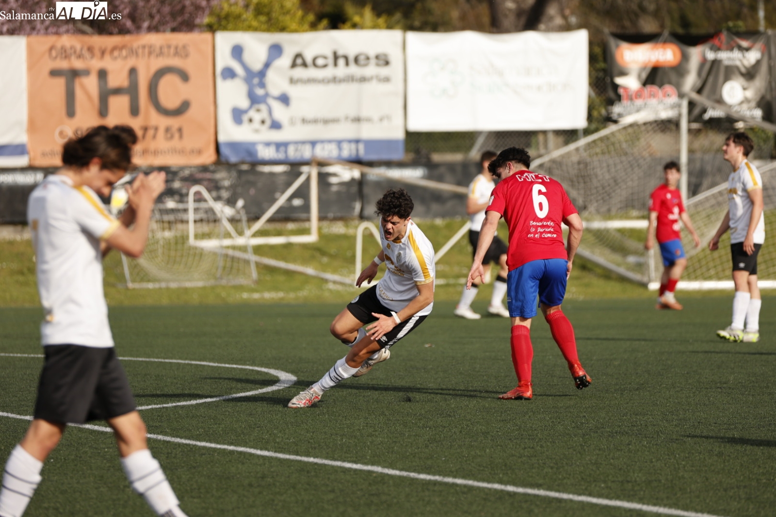 El filial del Salamanca UDS continúa con la mala racha y sigue en descenso tras empatar con el Benavente (0-0)