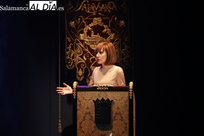 Un emotivo y sentimental pregón de Ana Hernández anuncia la Semana Santa de Salamanca 2024