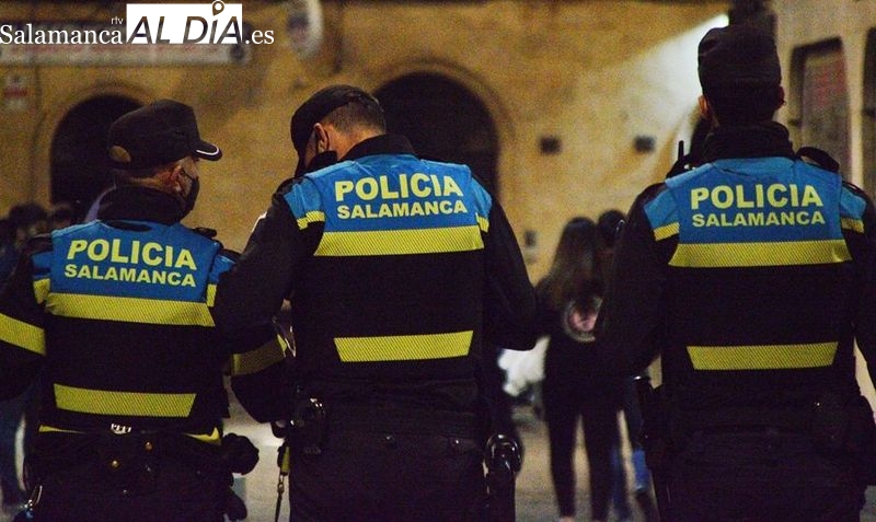 Dos detenidos en Salamanca por agredir a un policía tras una denuncia por defecar en la calle