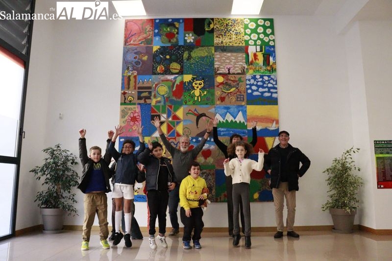 Cromático, un mural colectivo para tejer redes sociales entre personas y entidades